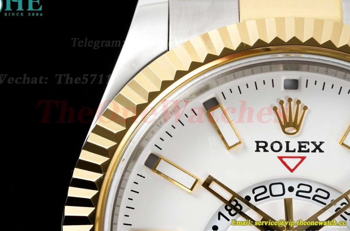 Oyster 326933 FNF YG SS Stk SkyDweller A9001 42mm White 1220